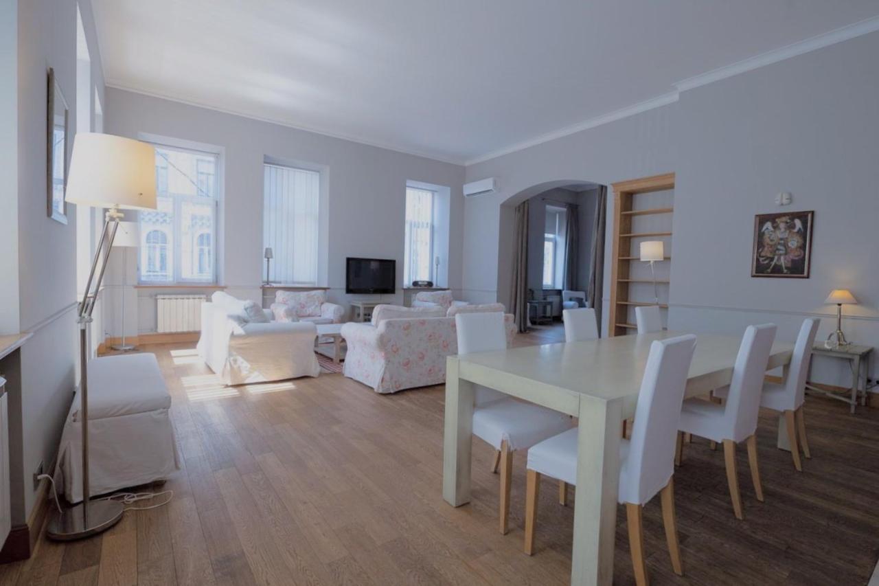 Great 144 Sq.M. Apartment In The Center Of Kyjev Exteriér fotografie