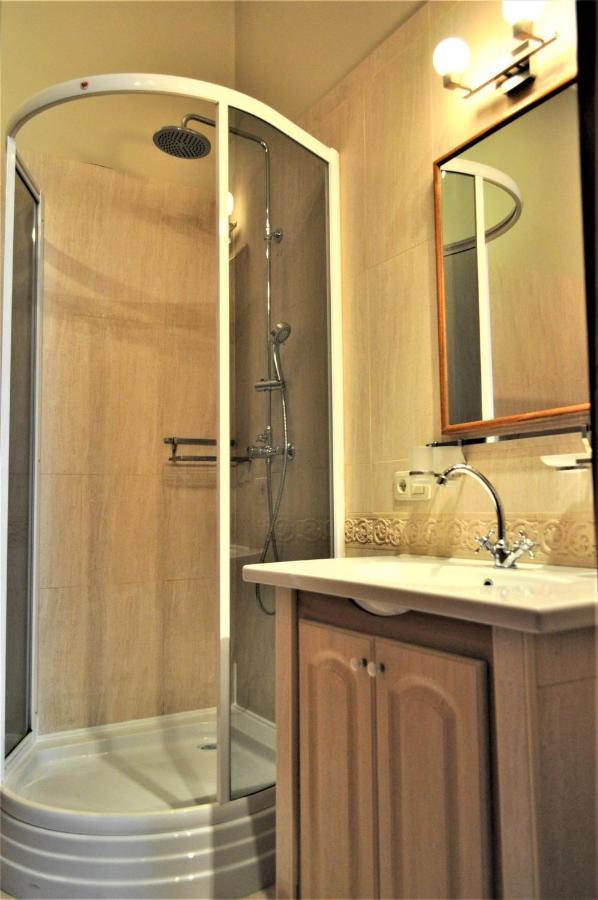 Great 144 Sq.M. Apartment In The Center Of Kyjev Exteriér fotografie